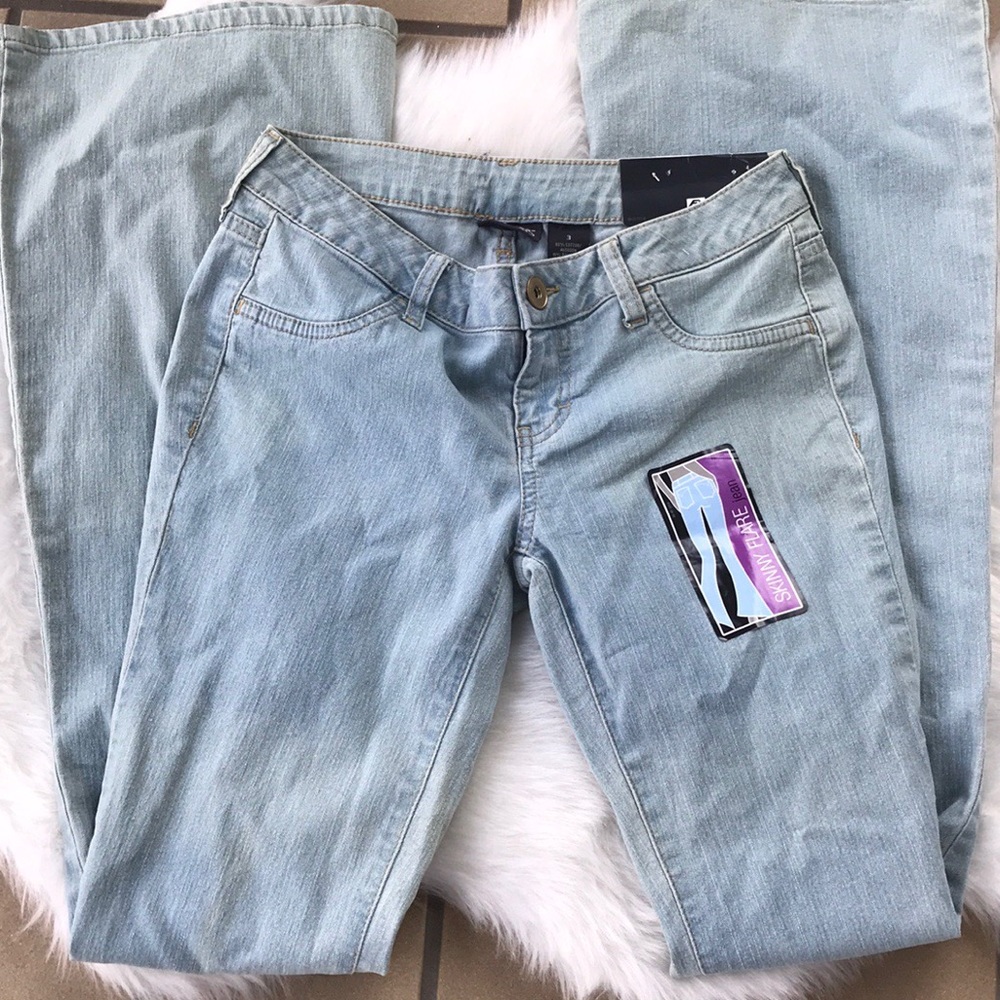 NWT light wash jeans
